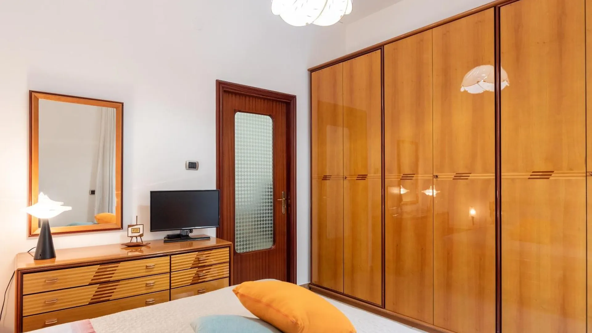 Am Apartment Napoli - Tra Il Centro E La Stazione Centrale