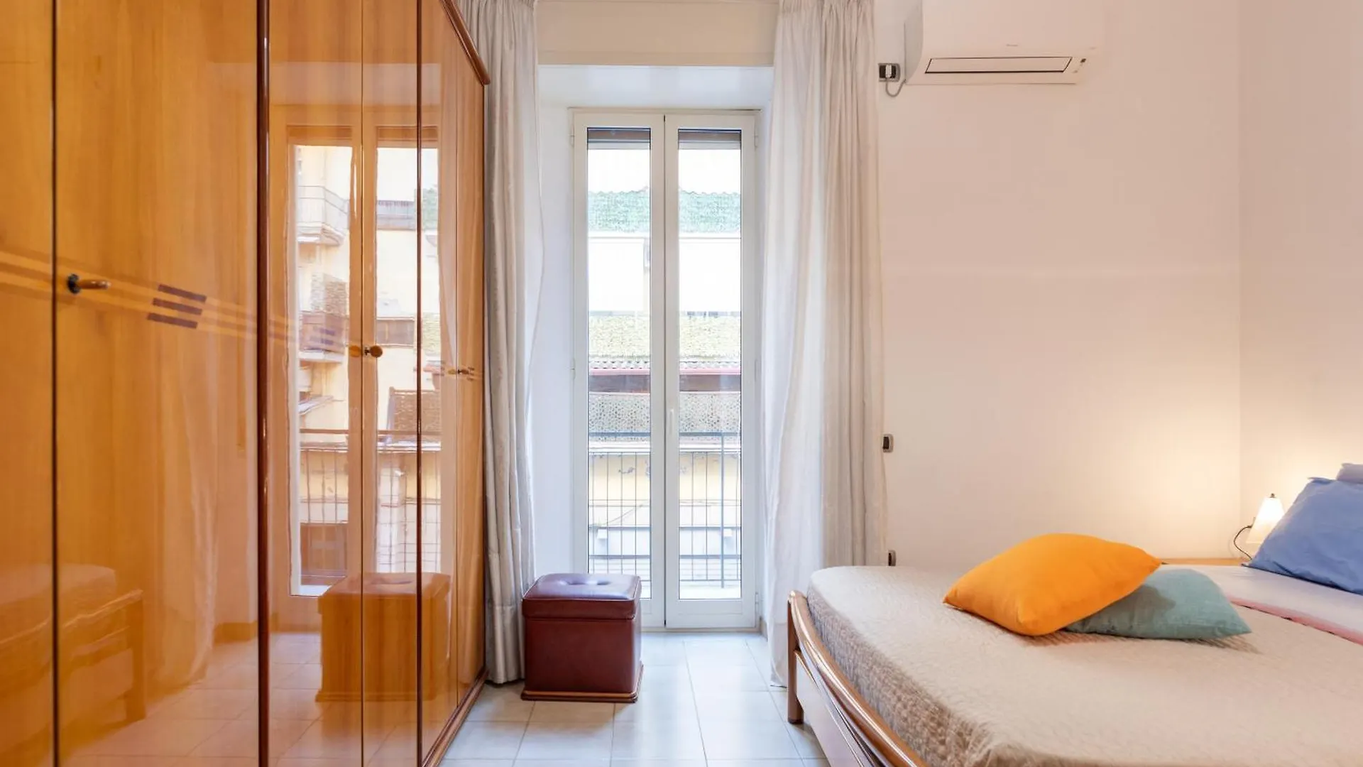 Am Apartment Napoli - Tra Il Centro E La Stazione Centrale